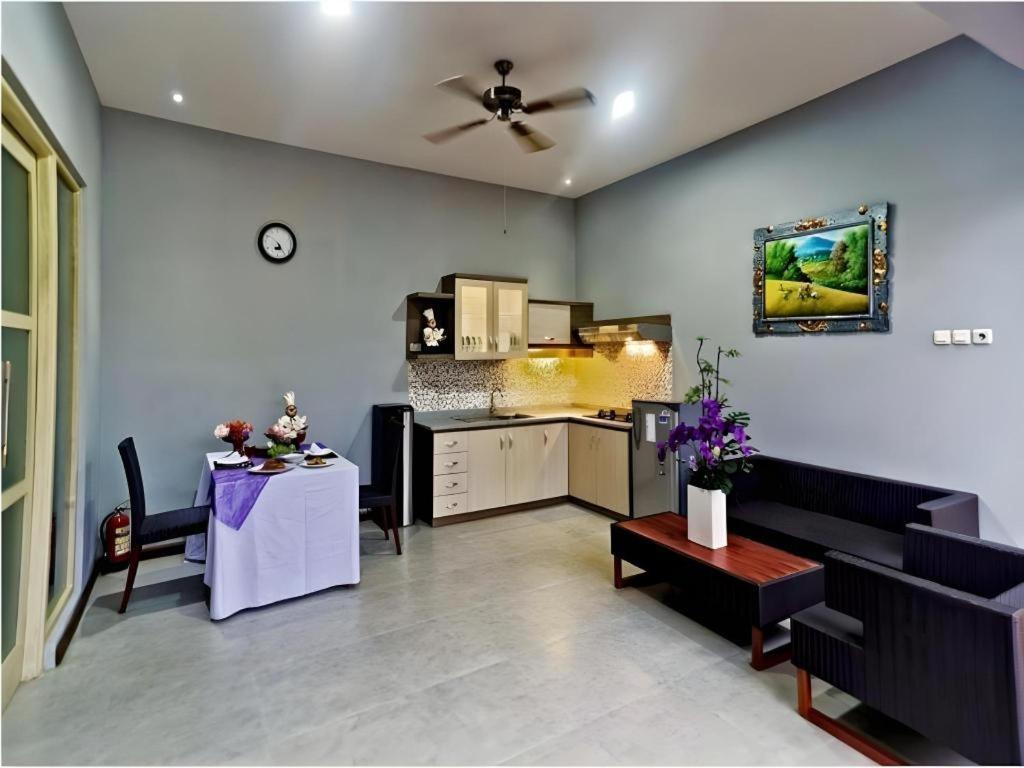 Bali Rich Villa Tuban  Exterior photo